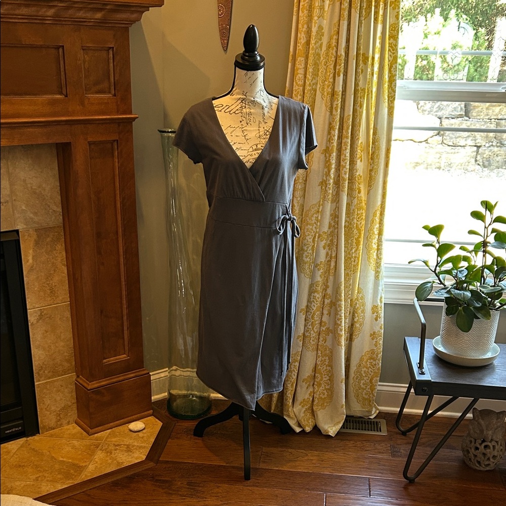 Garnet Hill Faux Wrap MIDI dress